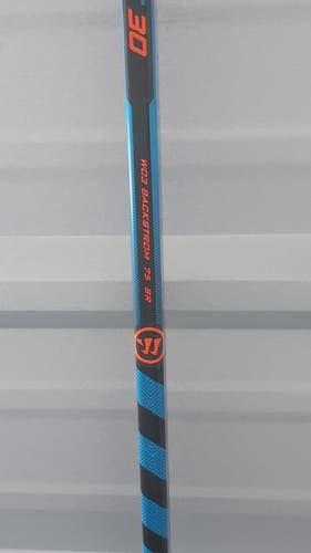 Senior Warrior Covert QRE30 Right Hand Hockey Stick W88 74 flex