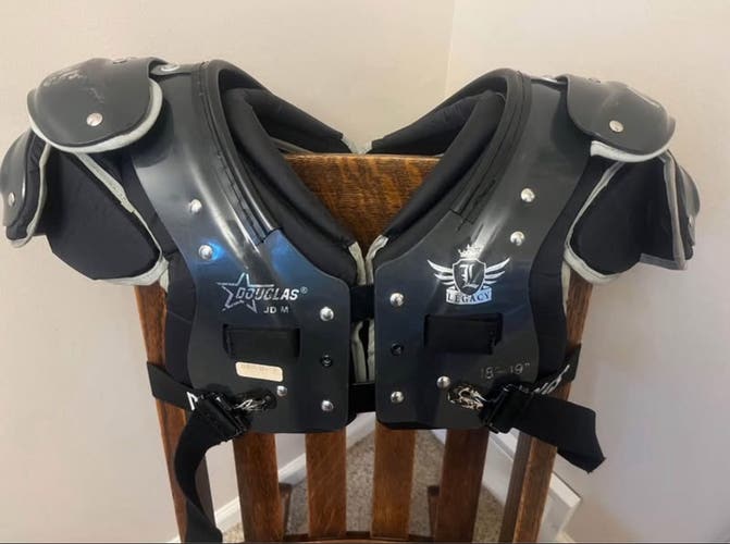 Medium Adult Douglas Legacy Shoulder Pads (Used)