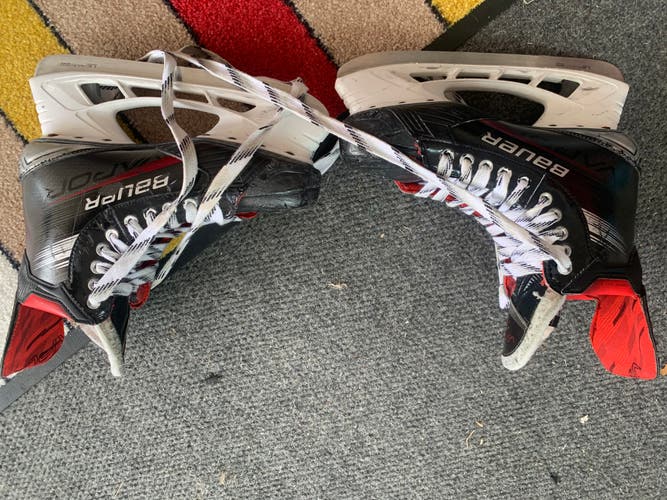 Bauer Hockey Skates 9.5 (Used)