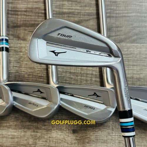 Mizuno JPX 921 Tour Iron Set 4-PW / Project X LZ Steel, X Stiff Flex (436)