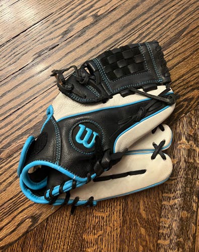 Wilson RH Infield A800 Baseball Glove 12" (Used)