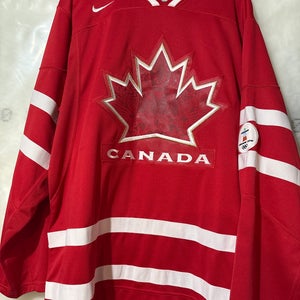 Nike Team Canada Men's Large Home Jersey (New)