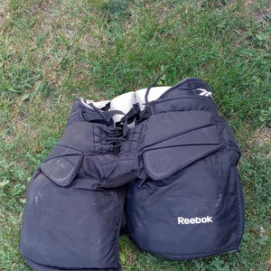 Intermediate Medium Reebok Hockey Goalie Pants (Used)