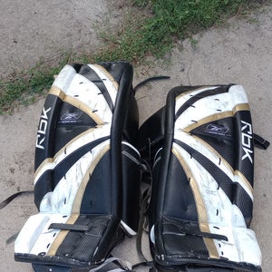 31" Reebok Goalie Leg Pads (Used)