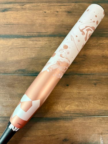 2025 DeMarini Whisper 32/22 (-10) Fastpitch Softball Bat