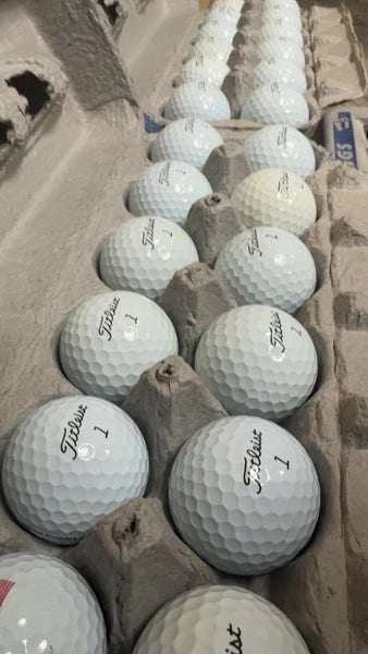 Titleist Pro V 1 Golf balls (12 pack)
