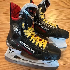 2024 Bauer Vapor X4 Hockey Skates 7.5 (Used)