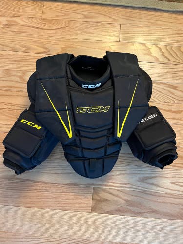 Medium CCM Premier R1.5 Goalie Chest Protector (Used)