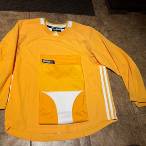 Adidas sz 56 pro practice jersey w matching socks