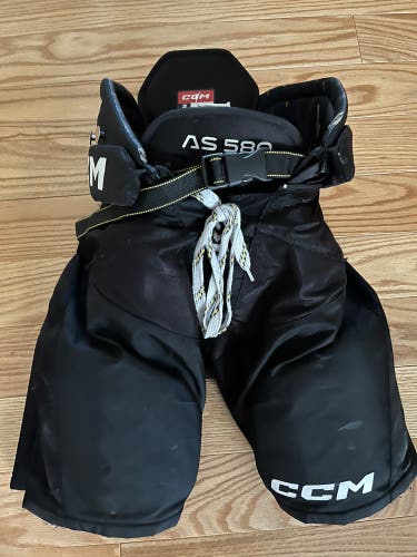 Small Senior CCM Tacks AS 580 Hockey Pants (Used)