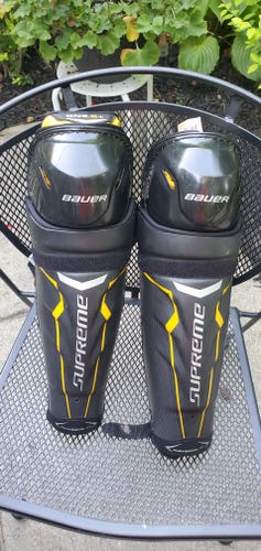 Senior Bauer Supreme One.6 16" Shin Pads Pro Stock (Used)