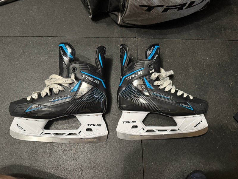 True catalyst 3X4 hockey skates sz 8.5R