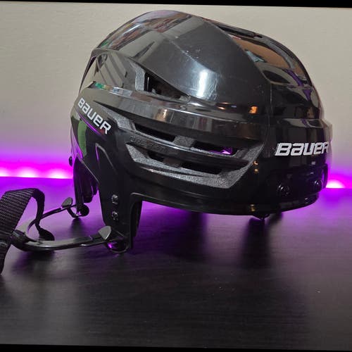Large Bauer Re-Akt 85 Helmet (Used)