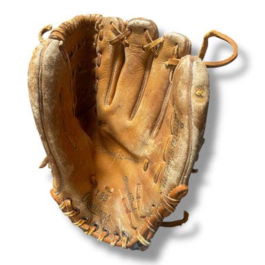 Rawlings (Used) Brown Right Hand Throw 10" Baseball Glove