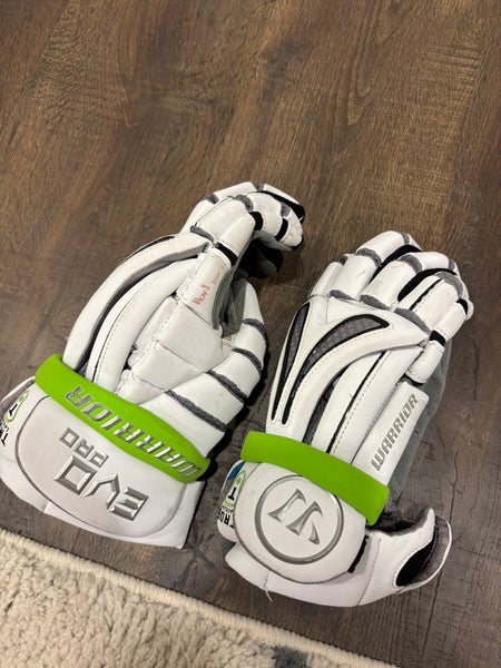 Warrior Evo Pro Lacrosse Gloves Large (Used)