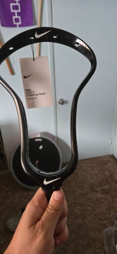 BNWT Nike Ceo 3