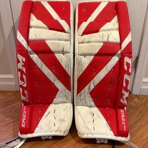 32"  CCM Extreme Flex 5.5 Goalie Leg Pads (Used)