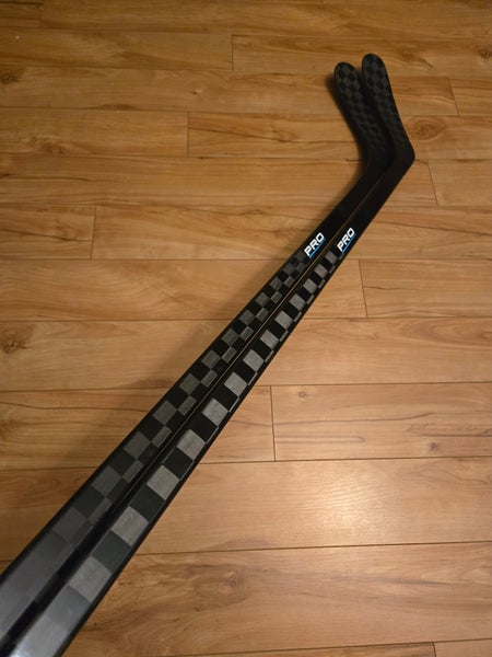 2-pack PRO Hockey Sticks: Left 85 Flex Zegras Curve