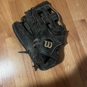 Wilson LH Outfield A2000 1799 Baseball Glove 12.75" (Used)