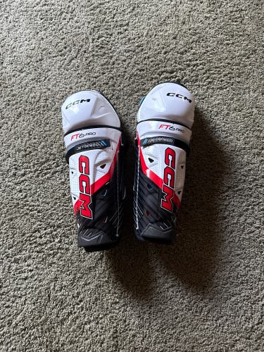 Intermediate CCM Jetspeed ft6 pro 13" Shin Pads (New)