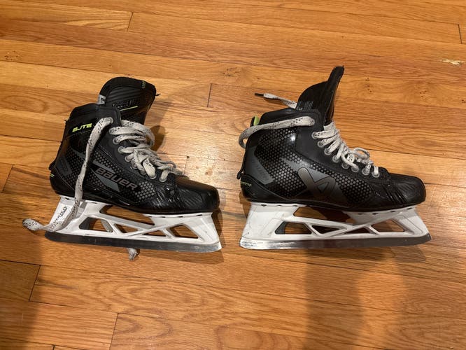 2024 Bauer Elite Hockey Goalie Skates Extra Wide Width 8 (Used)