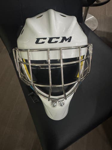Ccm goalie helmets