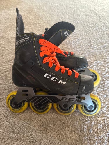 CCM Tacks 9350R Jr Inline Hockey Roller Skates Size 2
