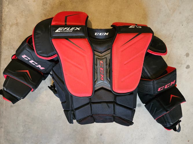 Large CCM Extreme Flex Shield E1.9 Goalie Chest Protector (Used)