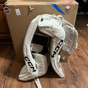 30"  CCM Axis 2.5 Goalie Leg Pads  (Used)
