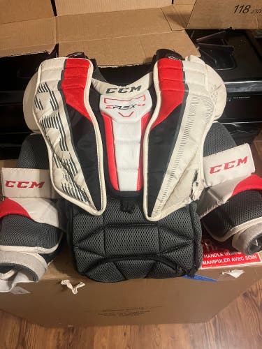 Large/Extra Large  CCM EFLEX 5.5 Goalie Chest Protector  (Used)