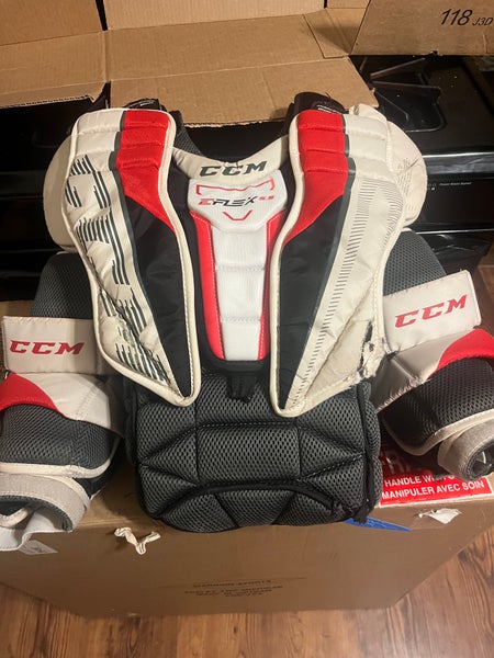Large/Extra Large  CCM EFLEX 5.5 Goalie Chest Protector  (Used)