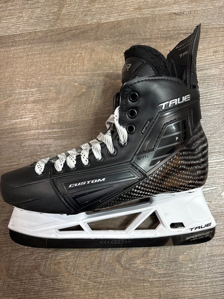 2025 True SVH Pro Hockey Skates Regular Width  Pro Stock 8.5 (Used)