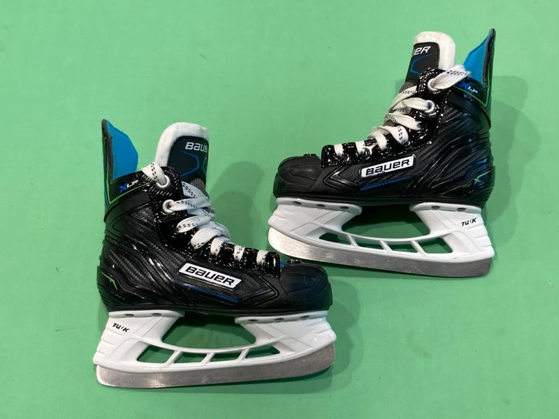Used Youth Bauer XLP Hockey Skates Size 11
