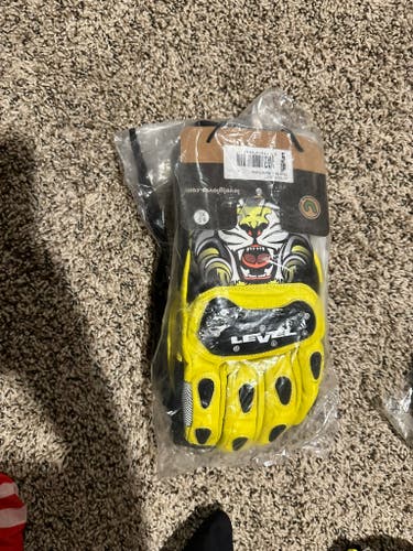 XL Men's Level Gloves for Ski Racing (New)