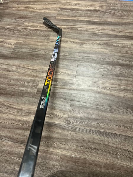 * Used CCM XF Pro Stick Sr Left 80 Flex P28 Curve *