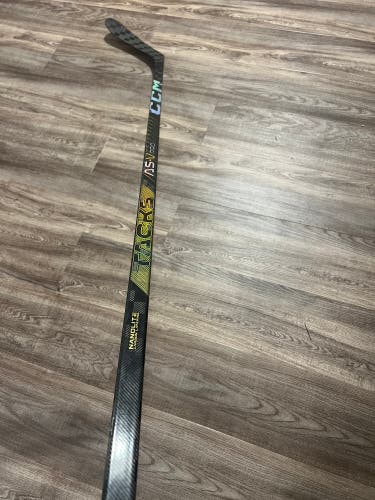 * Used CCM AS-V PRO Stick Sr Left 80 Flex P28 Curve *