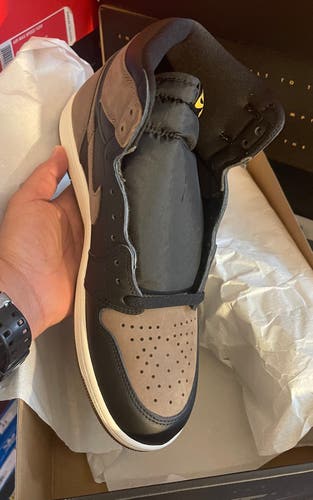 Size M 11.0 (W 12.0) Adult Air Jordan JORDAN RETRO 1 Shoes (New)