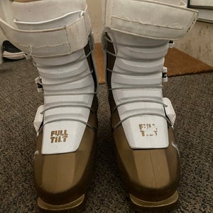 Unisex Full Tilt Soul Sister Ski Boots (Used)