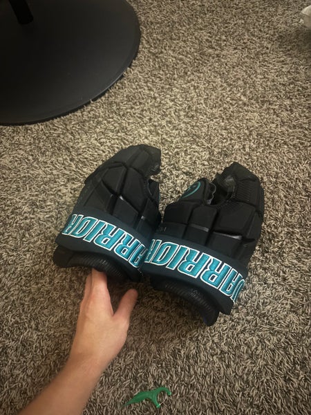 Warrior QR6 Pro Gloves 13’