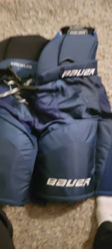 Senior Small Bauer Nexus 800 Hockey Pants (Used)