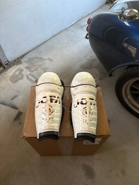 Senior Jofa 4000 14" Shin Pads Pro Stock (Used)