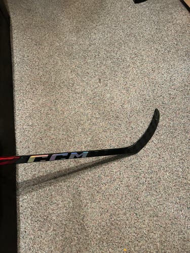 Senior CCM JetSpeed FT7 Right Handed Hockey Stick P29 (New)