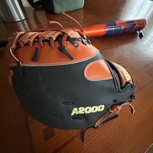Wilson RH A2000 Baseball Glove 12.5" (New)