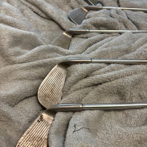 Ping Left Hand Clubs Regular Flex 9 Pieces (Used)