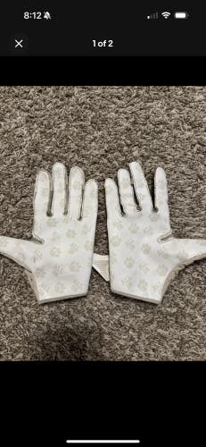 XL Adult Nike Gloves (Used)