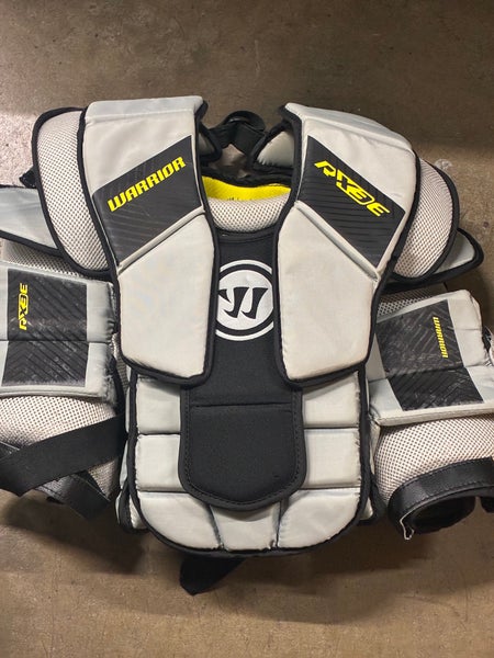 Junior Small / Medium Warrior Ritual X3E Goalie Chest Protector (Used)