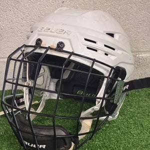 White Small Bauer Re-Akt 85 Helmet (Used)