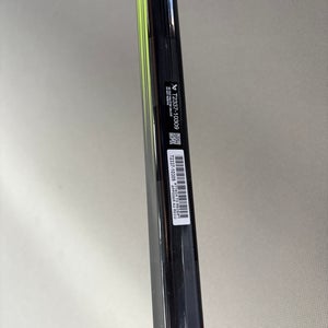 Senior Bauer Hyperlite 2 Right Handed Hockey Stick P90  (New)
