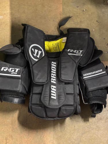 Junior Small / Medium Warrior Ritual GT Goalie Chest Protector (Used)