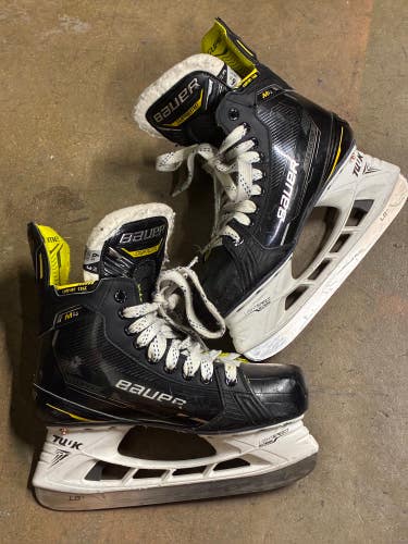 Intermediate Bauer Supreme M4 Hockey Skates 6.5 (Used)